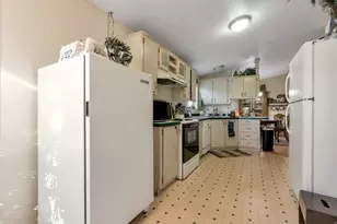 8808 S Cambridge Cir W, Sandy, UT 84070 - Photo 7