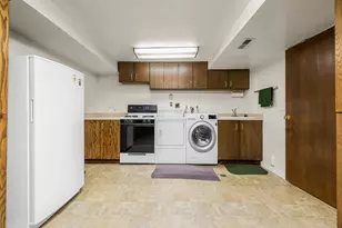 8328 S Roosevelt St, Midvale, UT 84047 - Photo 19