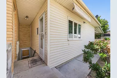 8328 S Roosevelt St, Midvale, UT 84047 - Photo 25