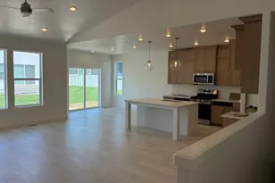 195 E 580 N, Providence, UT 84332 - Photo 3