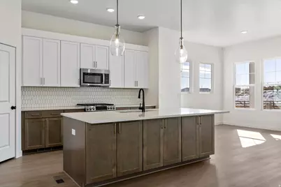 7042 W Terraine Rd, West Jordan, UT 84081 - Photo 15