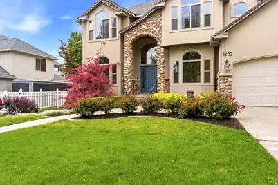 1602 Harvey Rd, Fruit Heights, UT 84037 - Photo 3