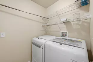 8947 S Heights Dr E, Sandy, UT 84094 - Photo 11