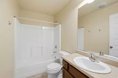 8947 S Heights Dr E, Sandy, UT 84094 - Photo 17