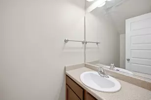 8947 S Heights Dr E, Sandy, UT 84094 - Photo 9