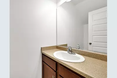 8947 S Heights Dr E, Sandy, UT 84094 - Photo 7