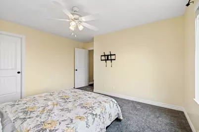 2568 S Palomino Dr W, Saratoga Springs, UT 84045 - Photo 19