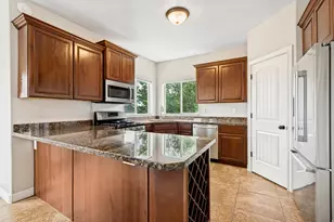 2568 S Palomino Dr W, Saratoga Springs, UT 84045 - Photo 11