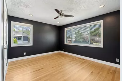 5440 S Dunbarton Dr E, Murray, UT 84117 - Photo 11