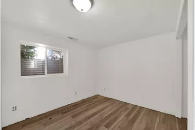 951 E South Cir, Sandy, UT 84094 - Photo 13