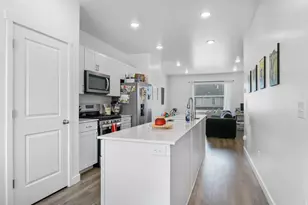 1087 E Waterway Ln, Saratoga Springs, UT 84045 - Photo 15