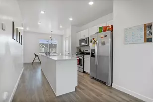 1087 E Waterway Ln, Saratoga Springs, UT 84045 - Photo 17