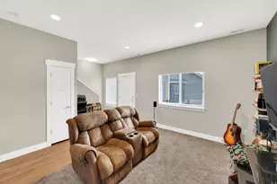 67 S Walker Pl, North Salt Lake, UT 84054 - Photo 3
