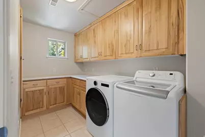 11486 S Markridge Cir W, South Jordan, UT 84095 - Photo 33