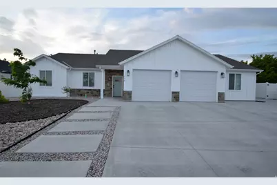 118 W 1100 N, Harrisville, UT 84404 - Photo 15