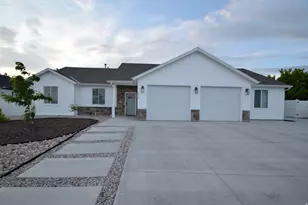 118 W 1100 N, Harrisville, UT 84404 - Photo 15