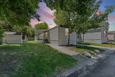 881 W Storm Moutain Dr, Taylorsville, UT 84123 - Photo 5