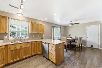 1395 S Brinker E, Ogden, UT 84404 - Photo 7