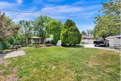 345 Liberty St, Layton, UT 84041 - Photo 7