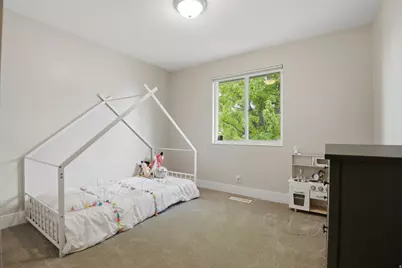23 W Park Dr, Kaysville, UT 84037 - Photo 15
