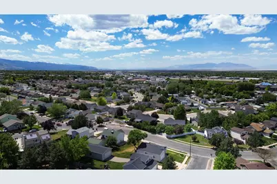 711 S 825 E, Layton, UT 84041 - Photo 35
