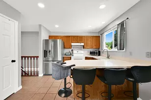 711 S 825 E, Layton, UT 84041 - Photo 15