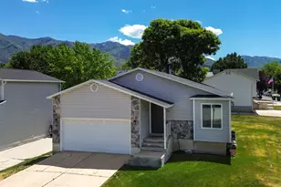 711 S 825 E, Layton, UT 84041 - Photo 5
