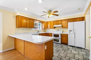 1726 E Wasatch Blvd, Sandy, UT 84092 - Photo 9