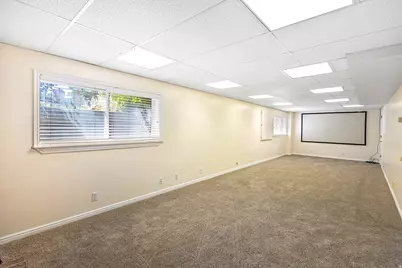 1726 E Wasatch Blvd, Sandy, UT 84092 - Photo 25