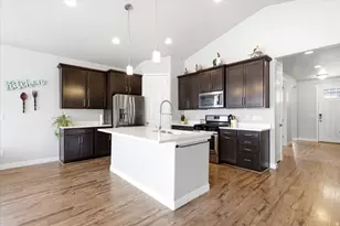 6488 W Haven Maple Dr, West Jordan, UT 84081 - Photo 9