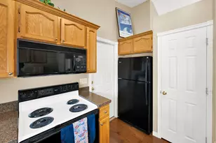 2528 W Level Dr S, Taylorsville, UT 84129 - Photo 11