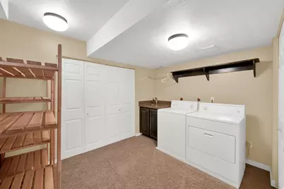 2528 W Level Dr S, Taylorsville, UT 84129 - Photo 17