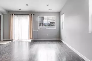 3595 S Water Lilly Ln, Syracuse, UT 84075 - Photo 9