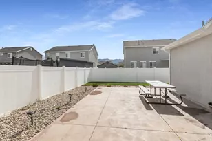 3595 S Water Lilly Ln, Syracuse, UT 84075 - Photo 33