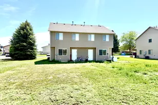 327 E 1220 S, Vernal, UT 84078 - Photo 11