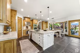 1381 E 5985 S, Salt Lake City, UT 84121 - Photo 9