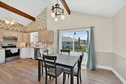 323 Tobe Dr, Centerville, UT 84014 - Photo 7