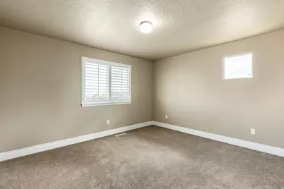 9178 N Mount Airey Dr, Eagle Mountain, UT 84005 - Photo 43