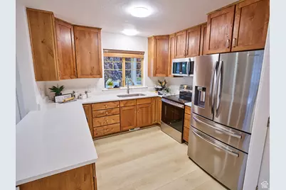 257 N 900 W, Provo, UT 84601 - Photo 9