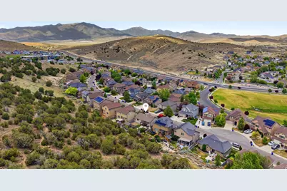 2986 E Lookout Dr, Eagle Mountain, UT 84005 - Photo 43