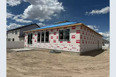 220 W 550 N, Smithfield, UT 84335 - Photo 3