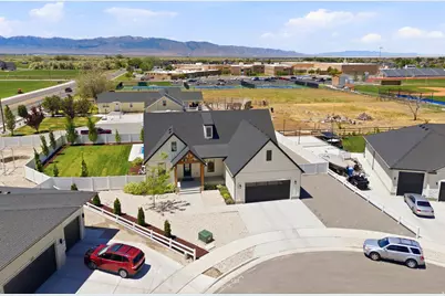 229 E Ventura Blvd, Stansbury Park, UT 84074 - Photo 37