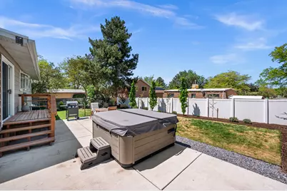 1575 E 8600 S, Sandy, UT 84093 - Photo 23