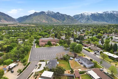 1374 E Willow Vista Dr, Sandy, UT 84093 - Photo 37