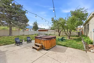 1374 E Willow Vista Dr, Sandy, UT 84093 - Photo 29