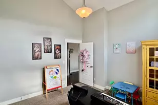 10227 S Otter Trail Dr, South Jordan, UT 84009 - Photo 17
