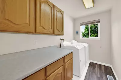 978 W 400 S, Layton, UT 84041 - Photo 23