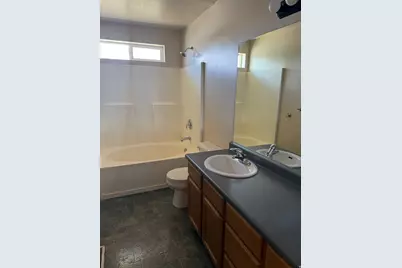 872 W Oxford Dr N, North Salt Lake, UT 84054 - Photo 9