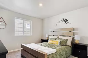 311 N Broadway Dr, Saratoga Springs, UT 84045 - Photo 19