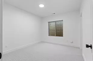 7201 S Sage Run Rd W, West Jordan, UT 84081 - Photo 37